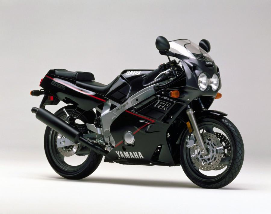 Yamaha FZR600